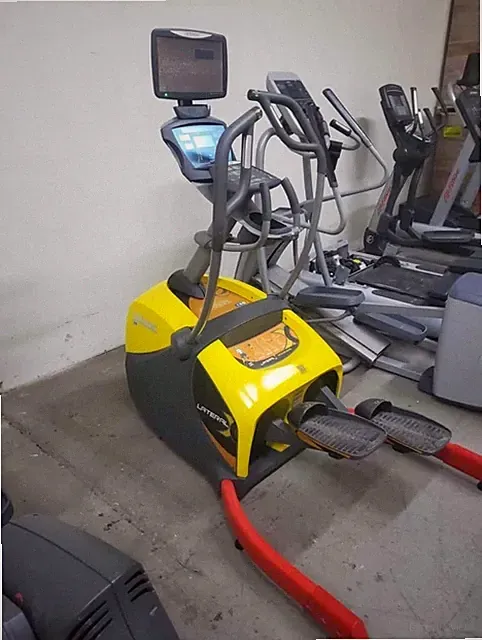 OCTANE FITNESS Lateral Elliptical LX 8000 Cross training EXCELLENT