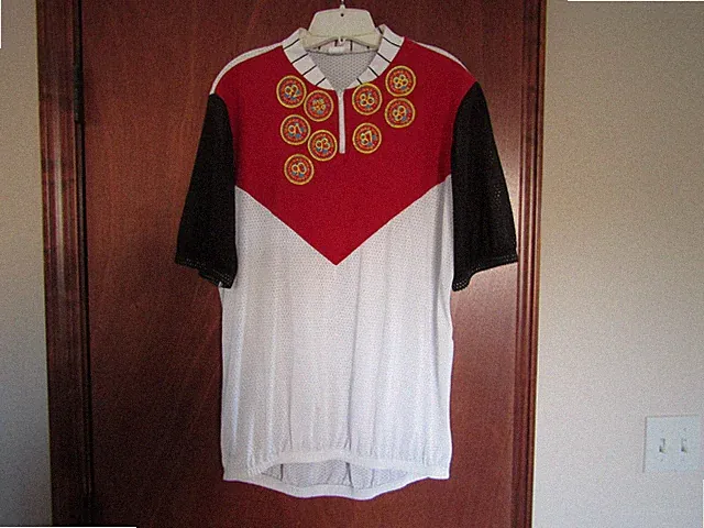RARE! VINTAGE 80'S - 90'S MS 150 CYCLING BIKE JERSEY LIFETIME TOUR & 9 PATCHES L